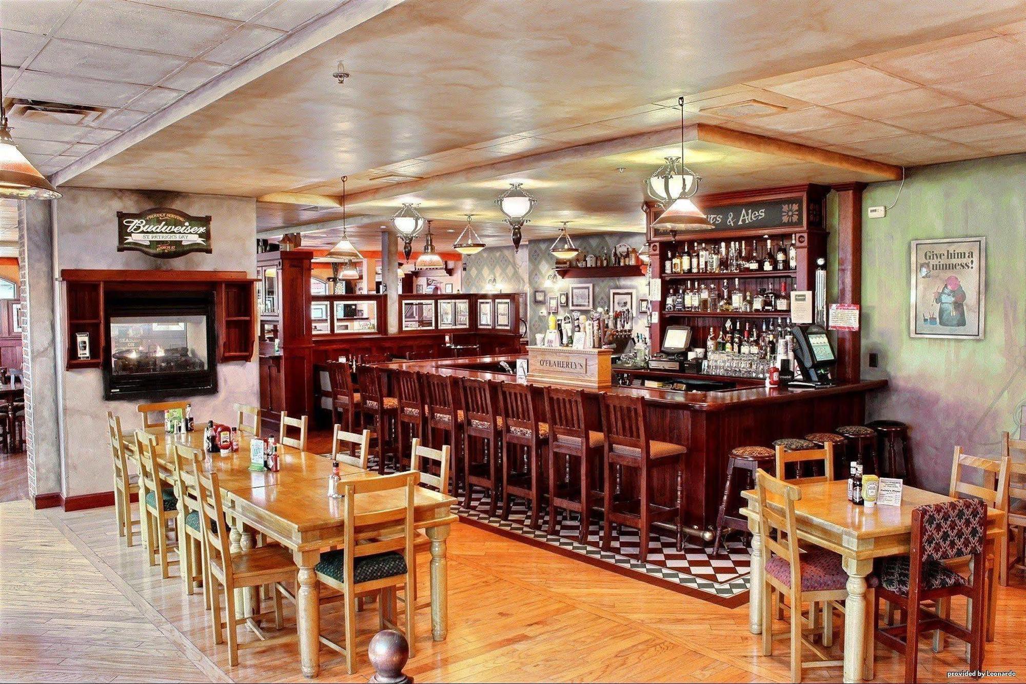 Comfort Inn & Suites At I-74 And 155 Morton Ресторан фото